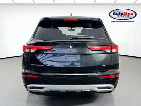Used 2023 Mitsubishi Outlander SE AWD/4WD image 7