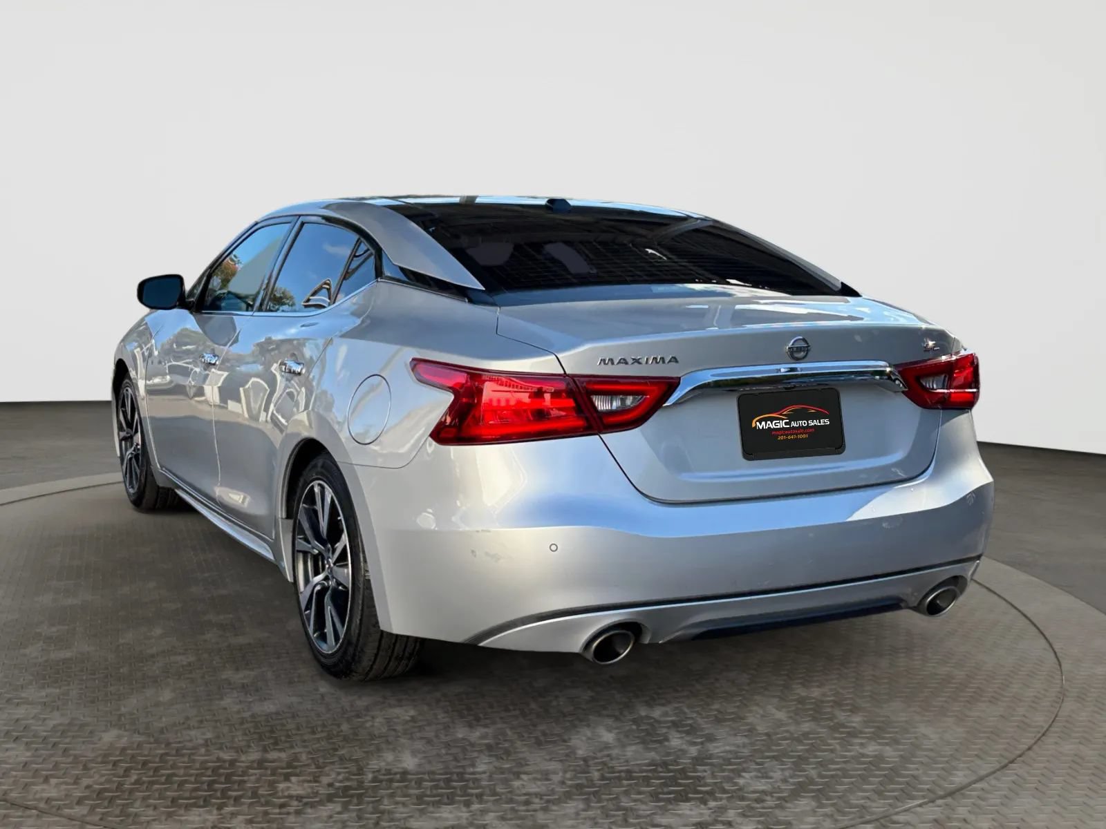 Used 2017 Nissan Maxima 3.5 SL FWD image 8