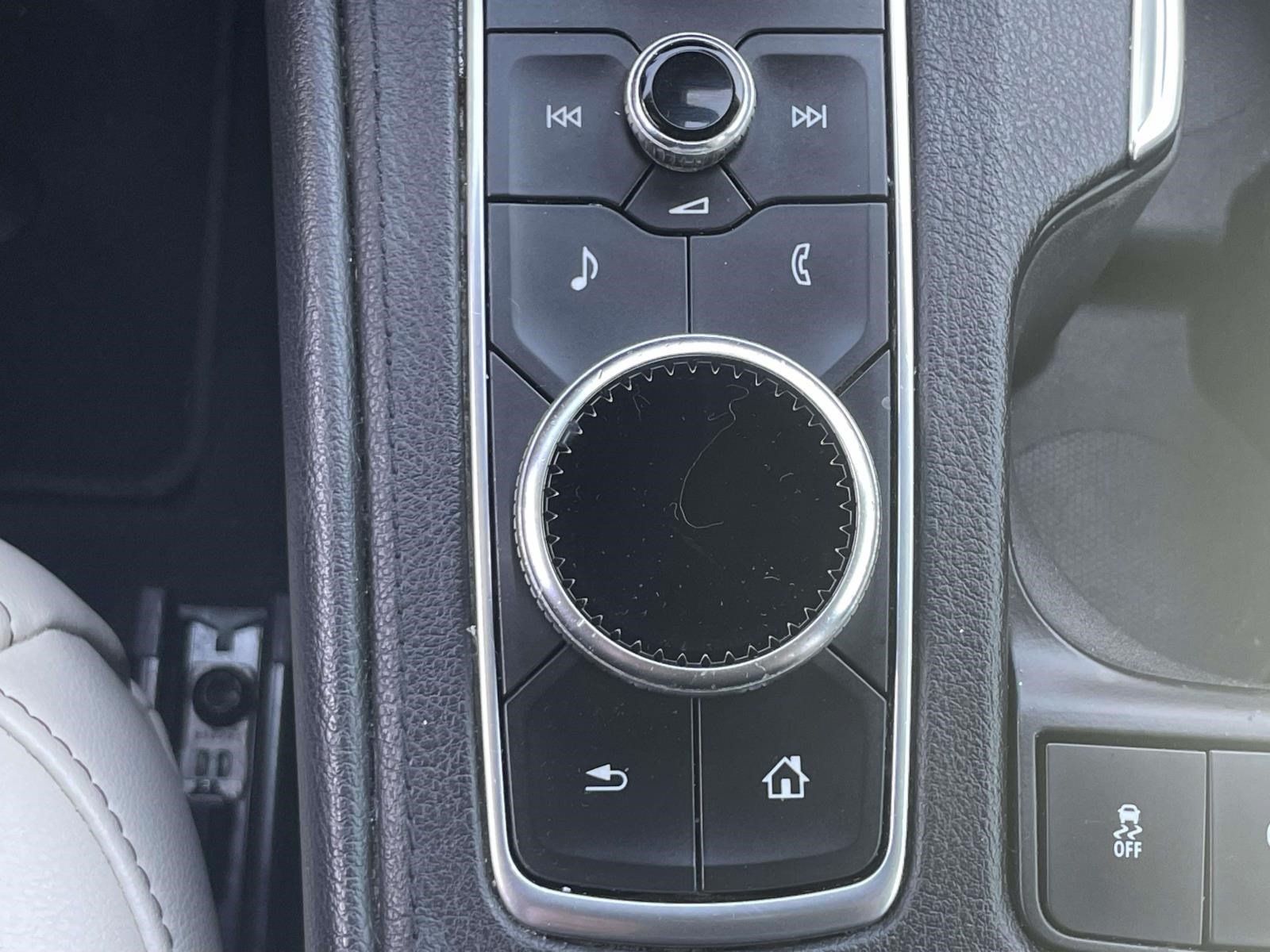 Used 2019 Cadillac XT4 Sport FWD image 29