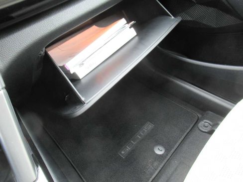 Used 2023 Kia Seltos EX image 38