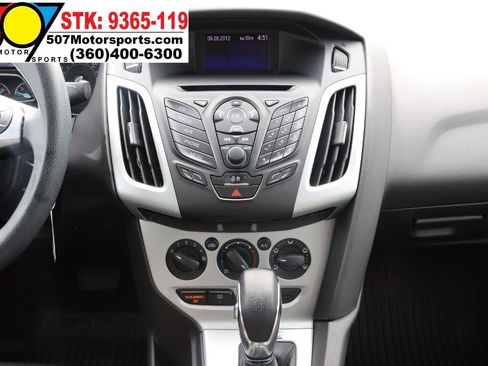 Used 2013 Ford Focus SE image 18