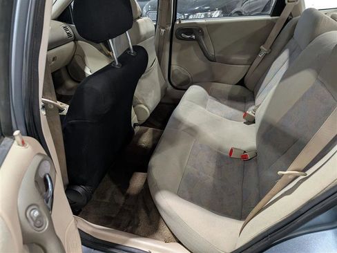 Used 2003 Saturn L-Series L200 image 10