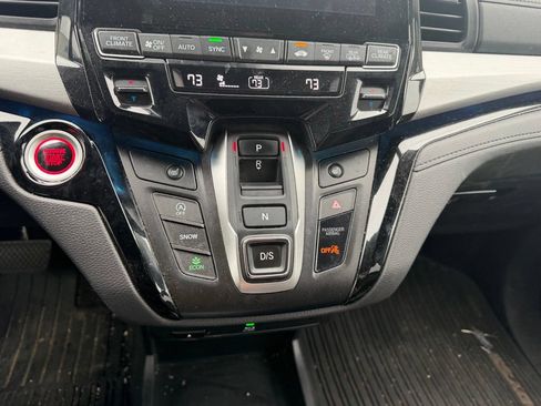 Used 2024 Honda Odyssey Touring image 18