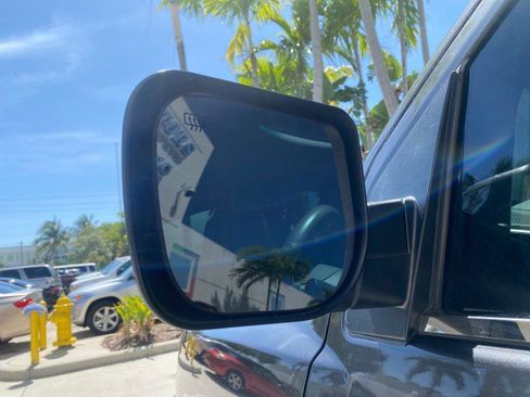 Used 2006 Nissan Armada SE image 31