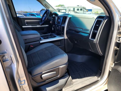 Used 2017 RAM 3500 Big Horn RWD image 16