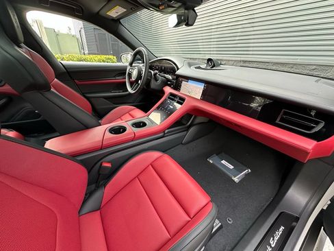 Used 2026 Porsche Taycan RWD image 40