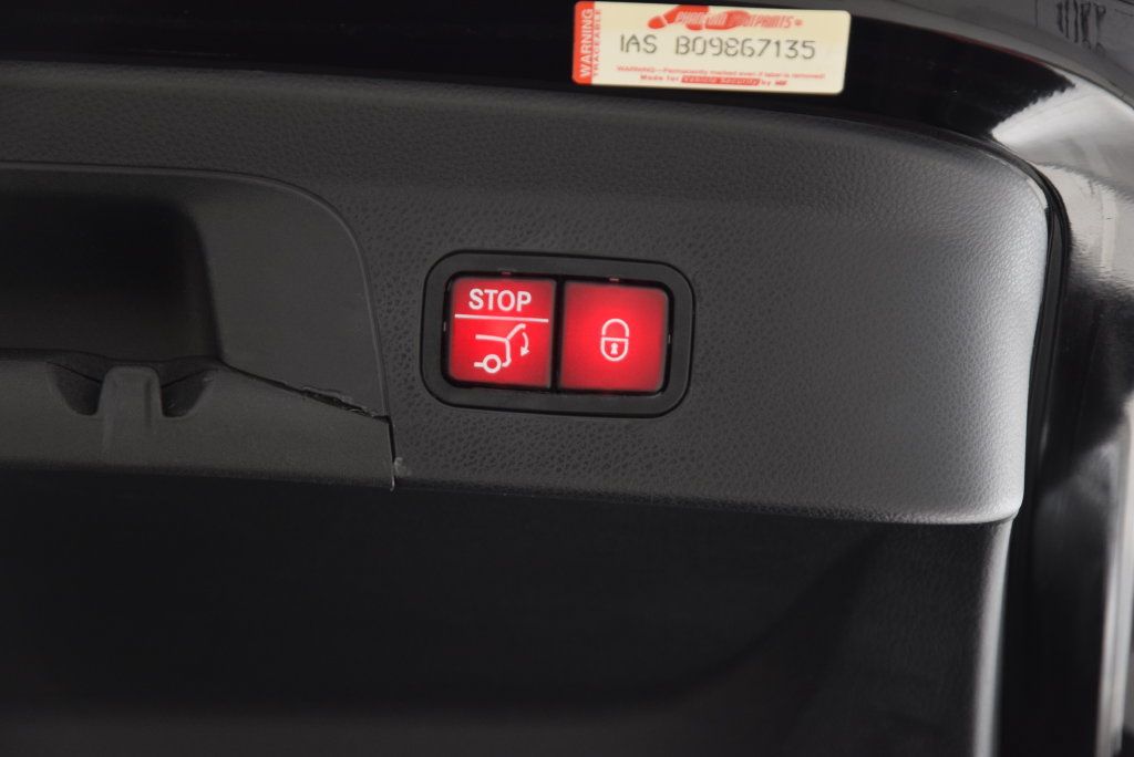 Used 2021 Mercedes-Benz GLC 300 4MATIC Coupe image 30