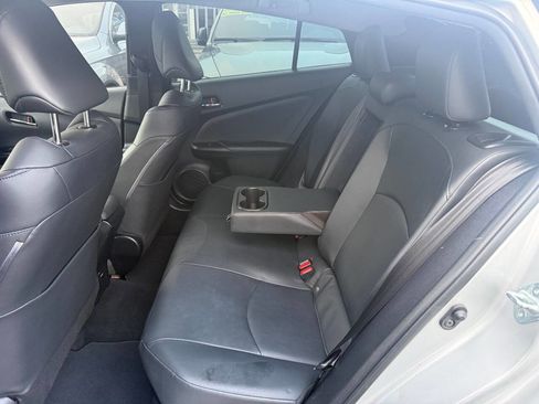 Used 2016 Toyota Prius Four Touring image 13