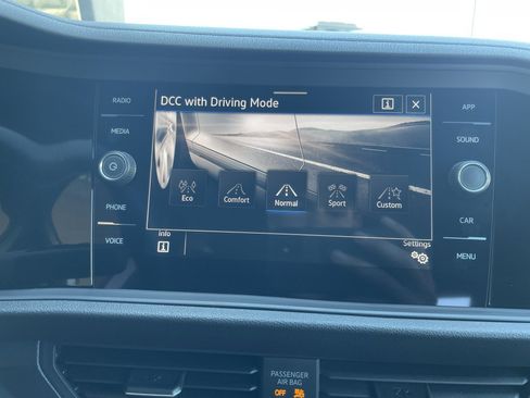 Used 2024 Volkswagen Jetta GLI 40th Anniversary Edition image 46