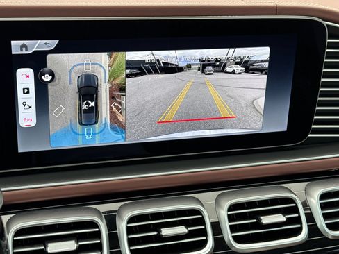 Used 2025 Mercedes-Benz Maybach GLS 600 4MATIC image 20