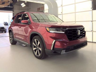 Used 2025 Honda Pilot Touring