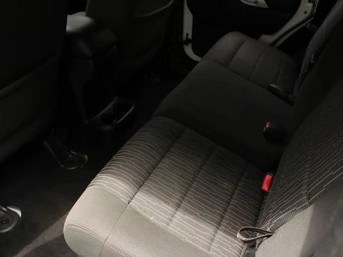 Used 2012 Jeep Wrangler Unlimited Sahara w/ Connectivity Group AWD/4WD image 19