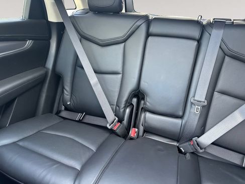 Used 2018 Cadillac XT5 Luxury w/ Driver Awareness Package FWD image 13