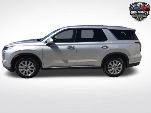 Used 2024 Hyundai Palisade SEL FWD image 2