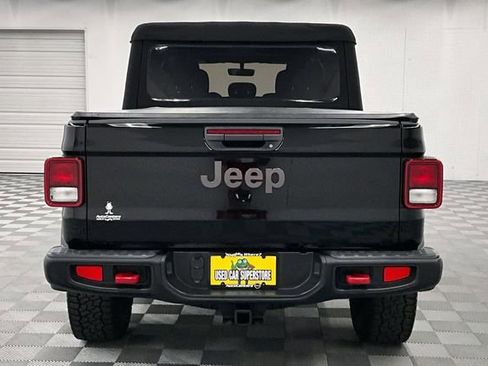 Used 2023 Jeep Gladiator Rubicon w/ Cold Weather Group AWD/4WD image 5