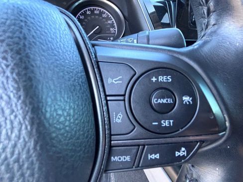 Used 2021 Toyota Camry SE w/ Convenience Package FWD image 25