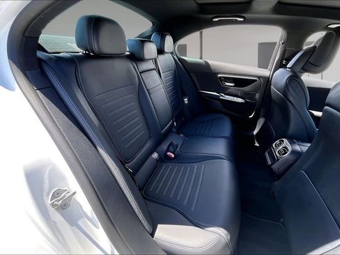 Used 2023 Mercedes-Benz C 300 Sedan image 23