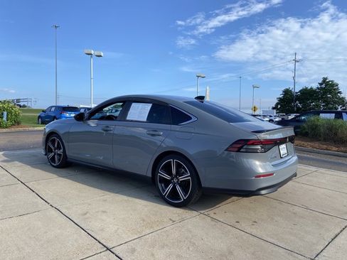 Used 2024 Honda Accord Sport image 8