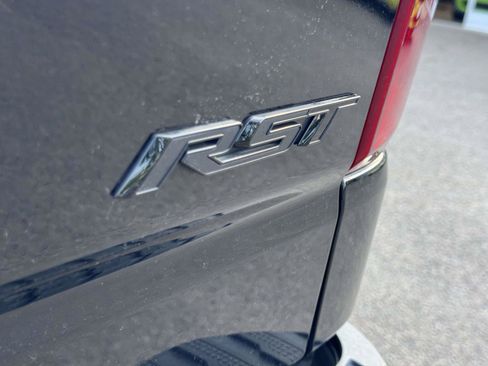 Used 2022 Chevrolet Silverado 1500 RST w/ Redline Edition AWD/4WD image 13