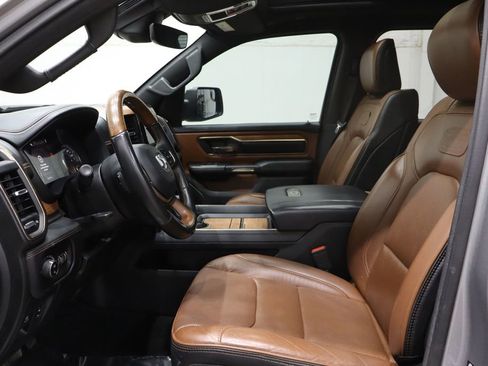 Used 2022 RAM 1500 Limited w/ Body Color Bumper Group image 10