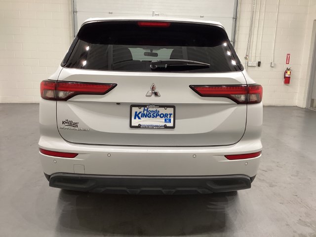 Used 2022 Mitsubishi Outlander ES FWD image 6