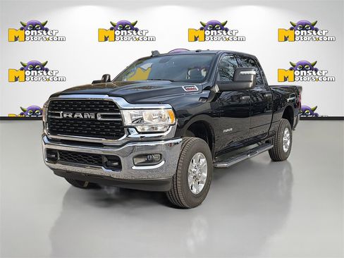 Used 2024 RAM 2500 Big Horn w/ Bed Utility Group image 1