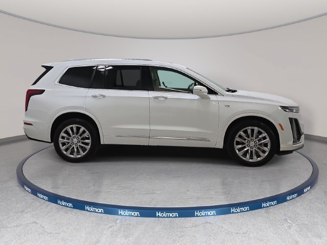 Used 2024 Cadillac XT6 Premium Luxury w/ LPO, Floor Liner Package AWD/4WD image 4
