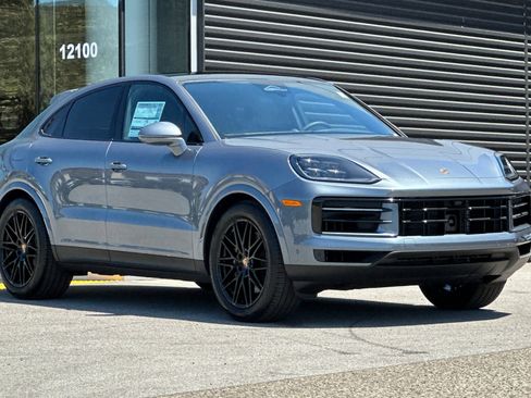 New 2026 Porsche Cayenne Coupe AWD/4WD image 10