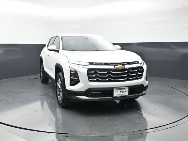 Used 2026 Chevrolet Equinox LT AWD/4WD image 5