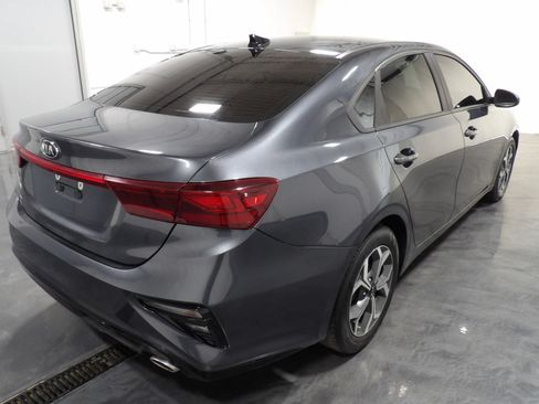 Used 2021 Kia Forte LXS FWD image 4