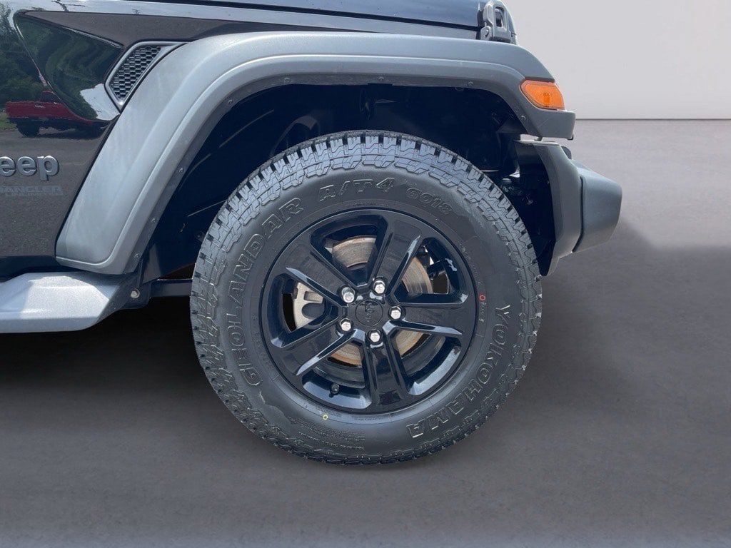 Used 2021 Jeep Wrangler Unlimited Sport AWD/4WD image 9