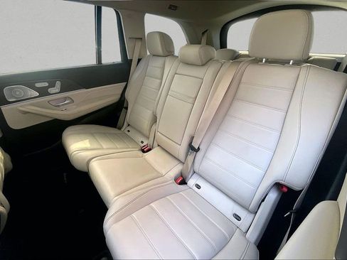 Used 2021 Mercedes-Benz GLS 580 4MATIC image 22