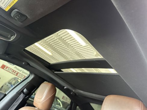 Used 2016 Chrysler 200 C w/ Premium Group image 4