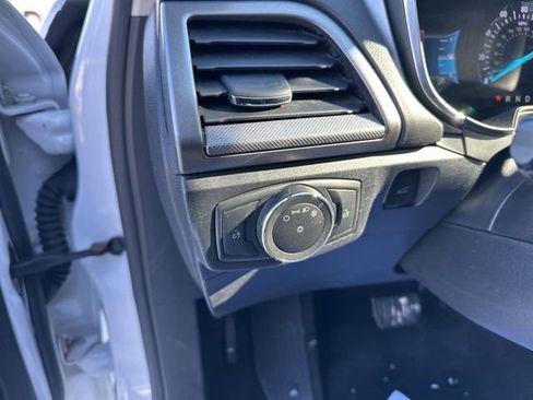 Used 2020 Ford Fusion SE image 15