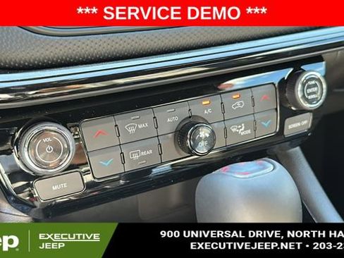 New 2025 Jeep Compass Limited w/ Sun & Sound Group image 16