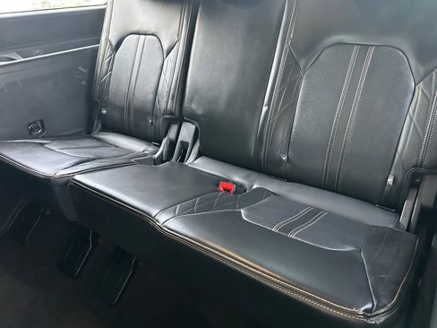 Certified 2023 Ford Expedition Platinum AWD/4WD image 15