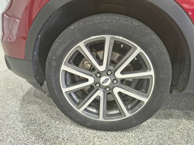 Used 2015 Ford Explorer XLT w/ Equipment Group 202B AWD/4WD image 8