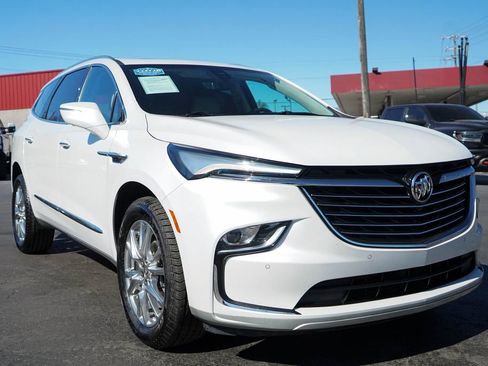 Used 2023 Buick Enclave Premium w/ Experience Buick Package image 38