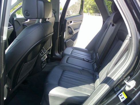Used 2020 Audi Q5 2.0T Premium Plus w/ Premium Plus Package AWD/4WD image 36