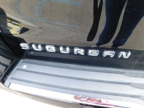 Used 2018 Chevrolet Suburban Premier image 14