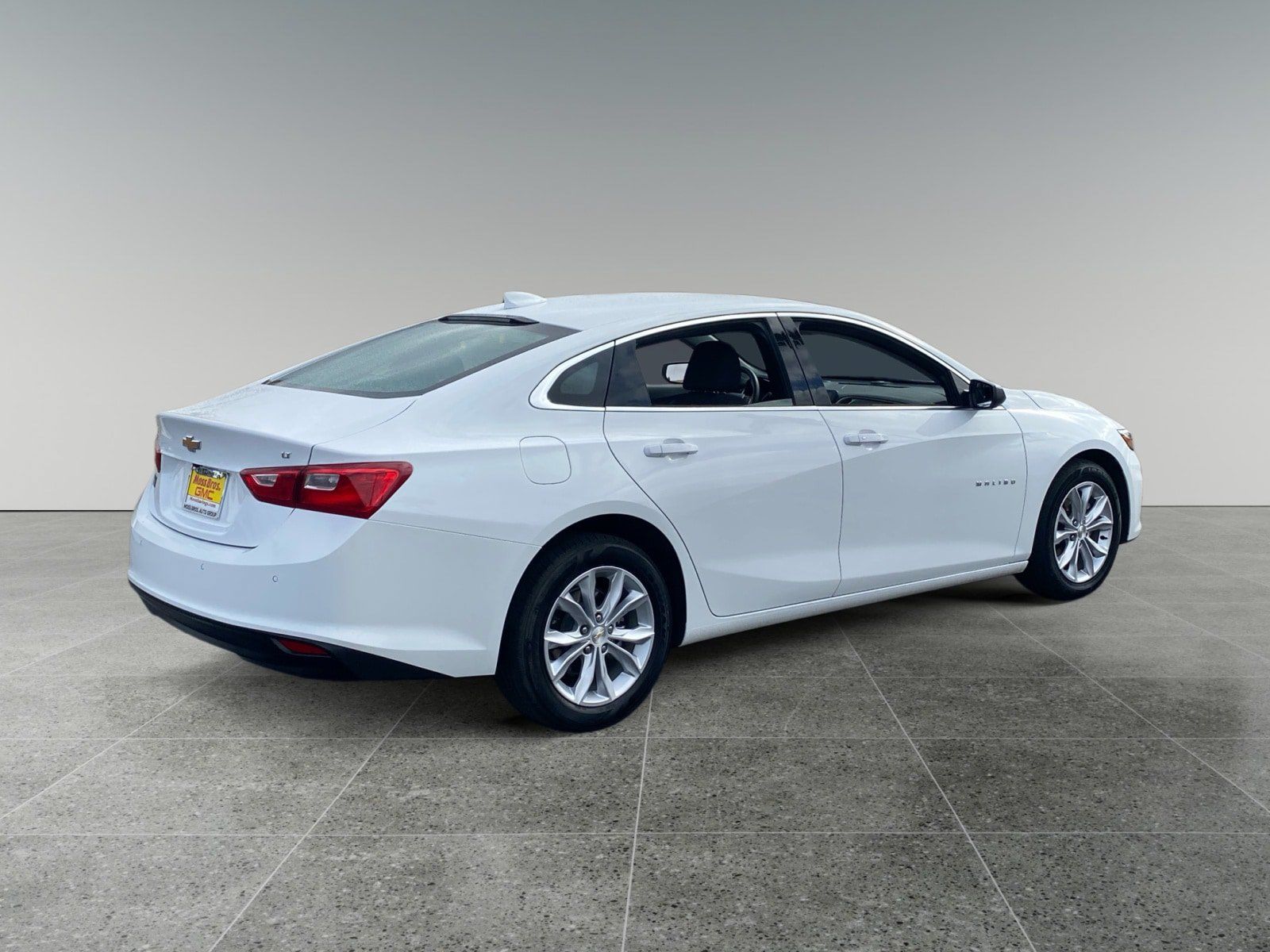 Used 2025 Chevrolet Malibu LT FWD image 5