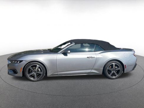 Used 2024 Ford Mustang Premium image 8