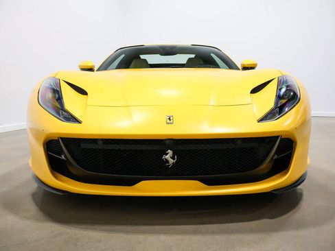 Used 2022 Ferrari 812 GTS image 25