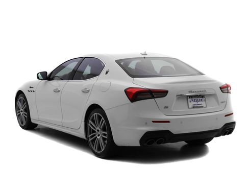 Used 2022 Maserati Ghibli Modena Q4 image 5
