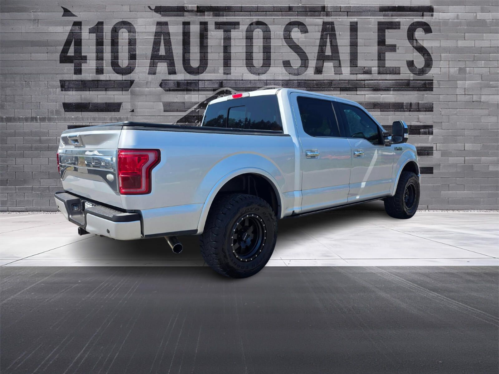 Used 2015 Ford F150 Platinum w/ Max Trailer Tow Package AWD/4WD image 3