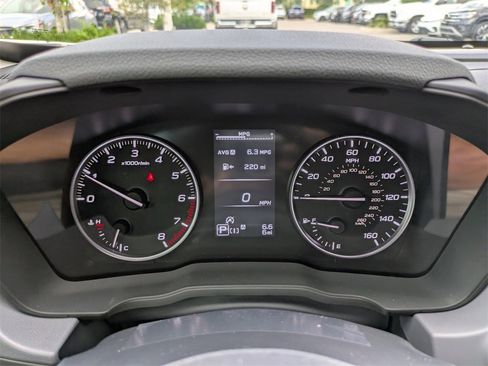 Certified 2025 Subaru Crosstrek 2.0i Premium image 3