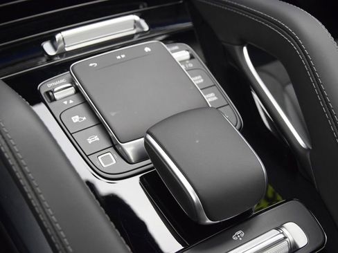 Used 2025 Mercedes-Benz GLE 53 AMG 4MATIC image 32