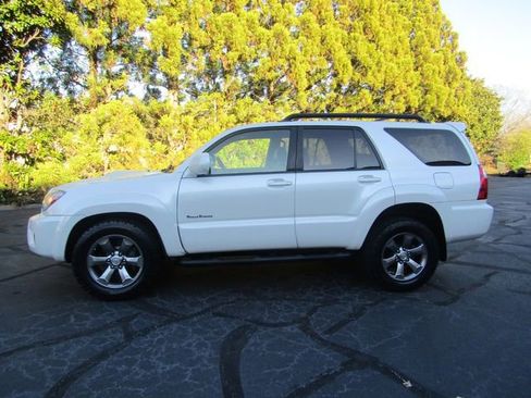 Used 2008 Toyota 4Runner Sport image 3