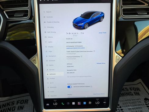Used 2016 Tesla Model S 70 RWD image 25