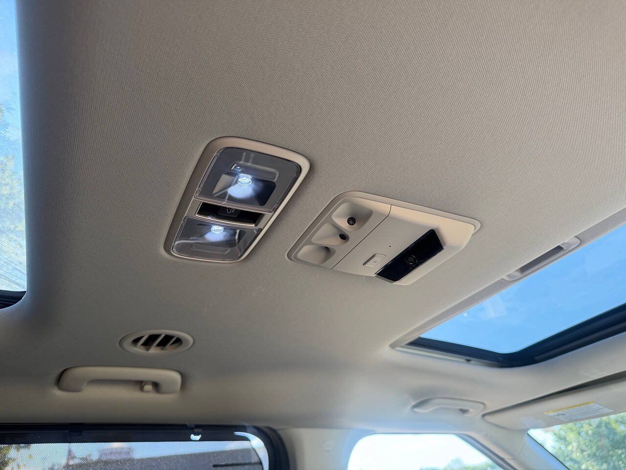 Used 2024 Kia Carnival SX Prestige FWD image 25